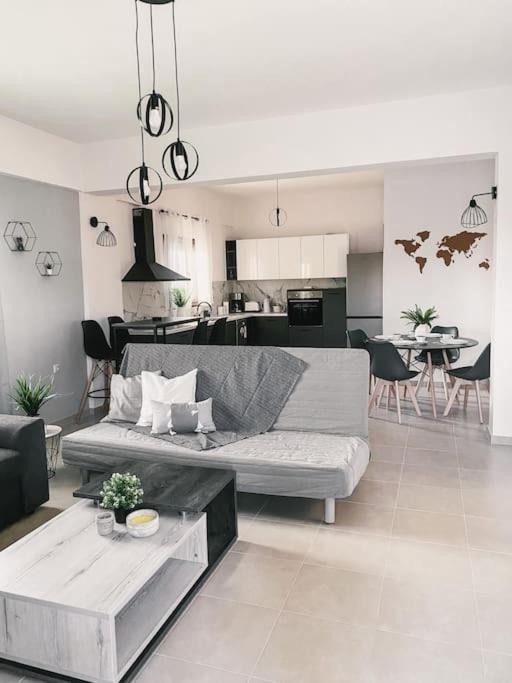 Md Residence Near The Beach W Bbq And Private Parking Chersonissos Buitenkant foto