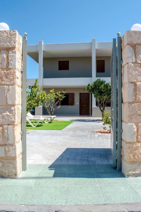 Md Residence Near The Beach W Bbq And Private Parking Chersonissos Buitenkant foto